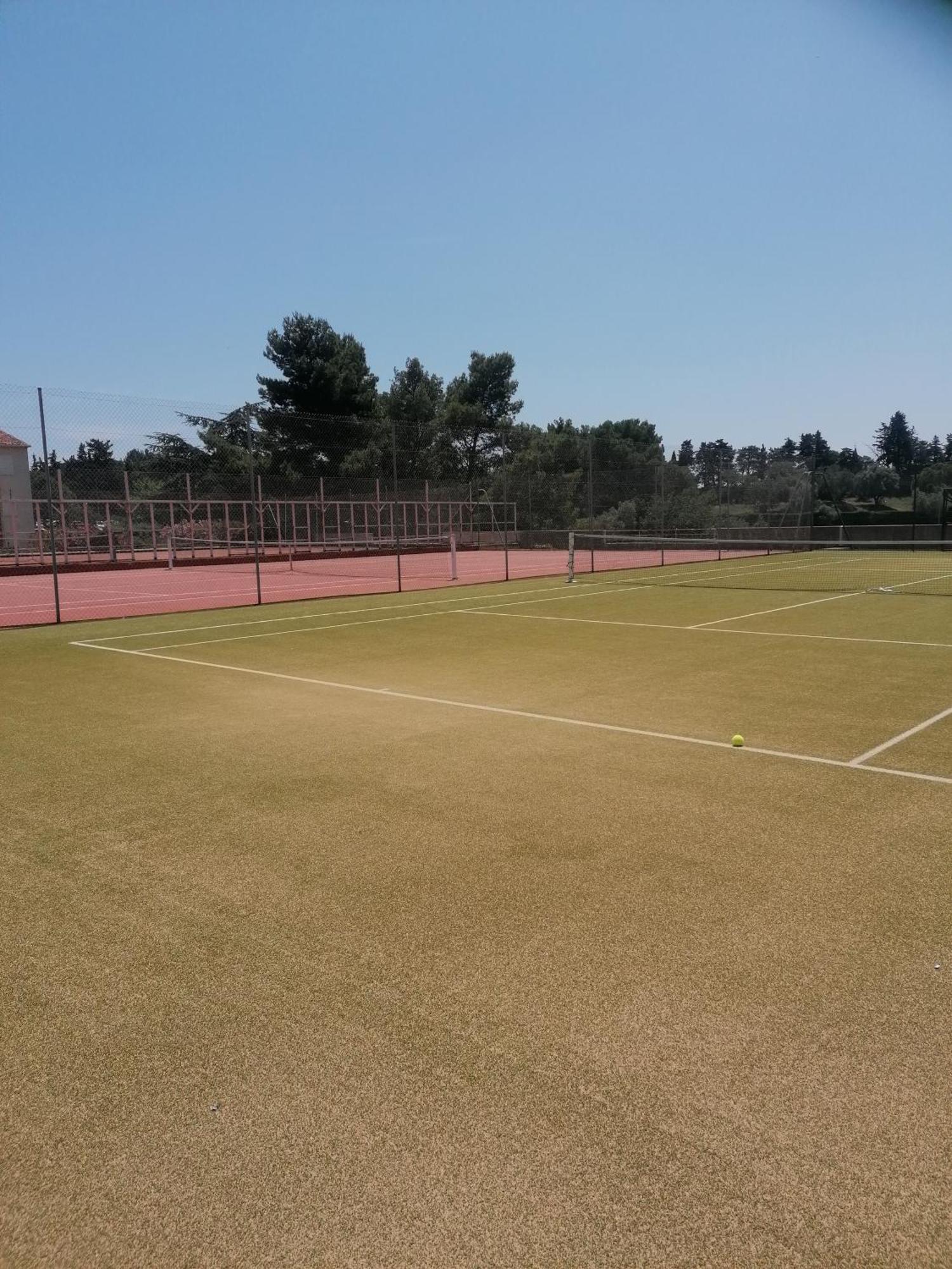 Appartement Zen A Frejus Avec Jardin, Piscine, Tennis, Proche Mer Eksteriør bilde